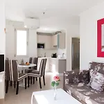 Welldone Cathedral Suites